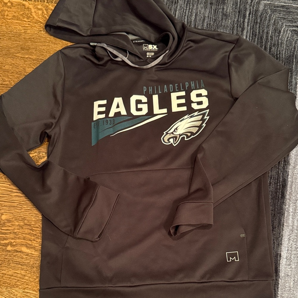 Michael Strahan men’s Philadelphia Eagles size medium sweatshirt.